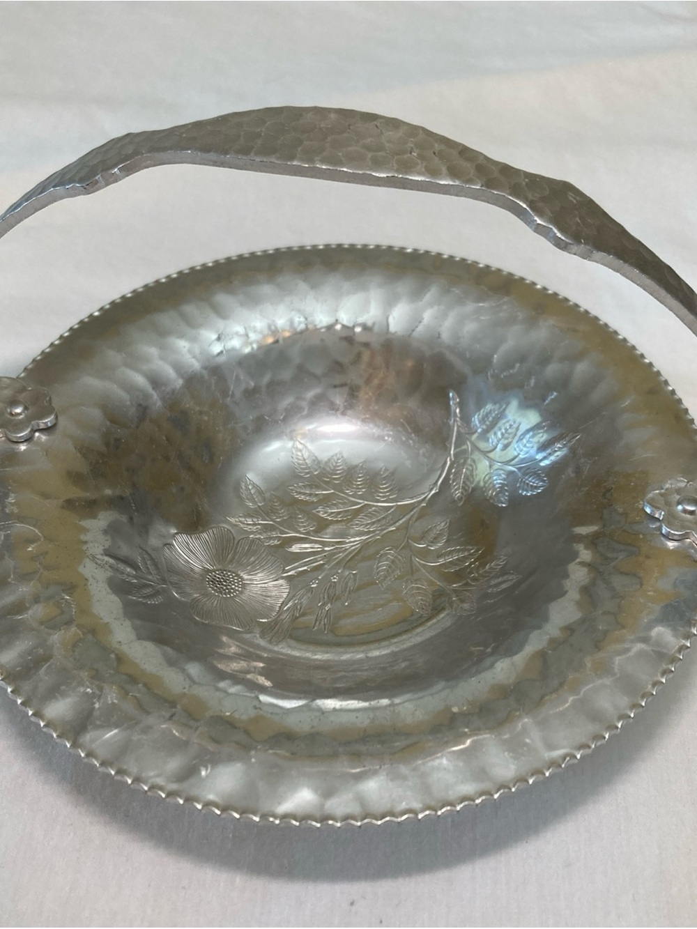 Vintage Brilliantone Wild Rose 1088 Hammered Aluminum Floral Handle Basket